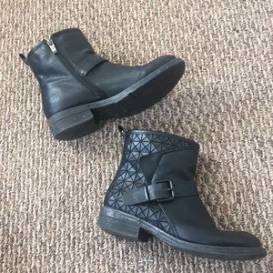 Funky Geometric patterned MTNG Ankle Boots